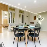 2 Bedroom W Ac Extravagant Gallery Loft By Nw Budapest