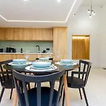 2 Bedroom W Ac Extravagant Gallery Loft By Nw Apartment