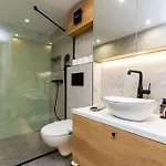 Apartment 2 Bedroom W Ac Extravagant Gallery Loft By Nw *