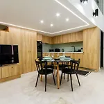 2 Bedroom W Ac Extravagant Gallery Loft By Nw Budapest