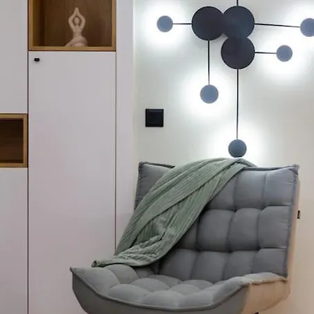 2 Bedroom W Ac Extravagant Gallery Loft By Nw