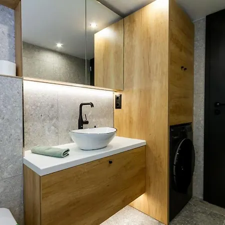 2 Bedroom W Ac Extravagant Gallery Loft By Newave Budapešť